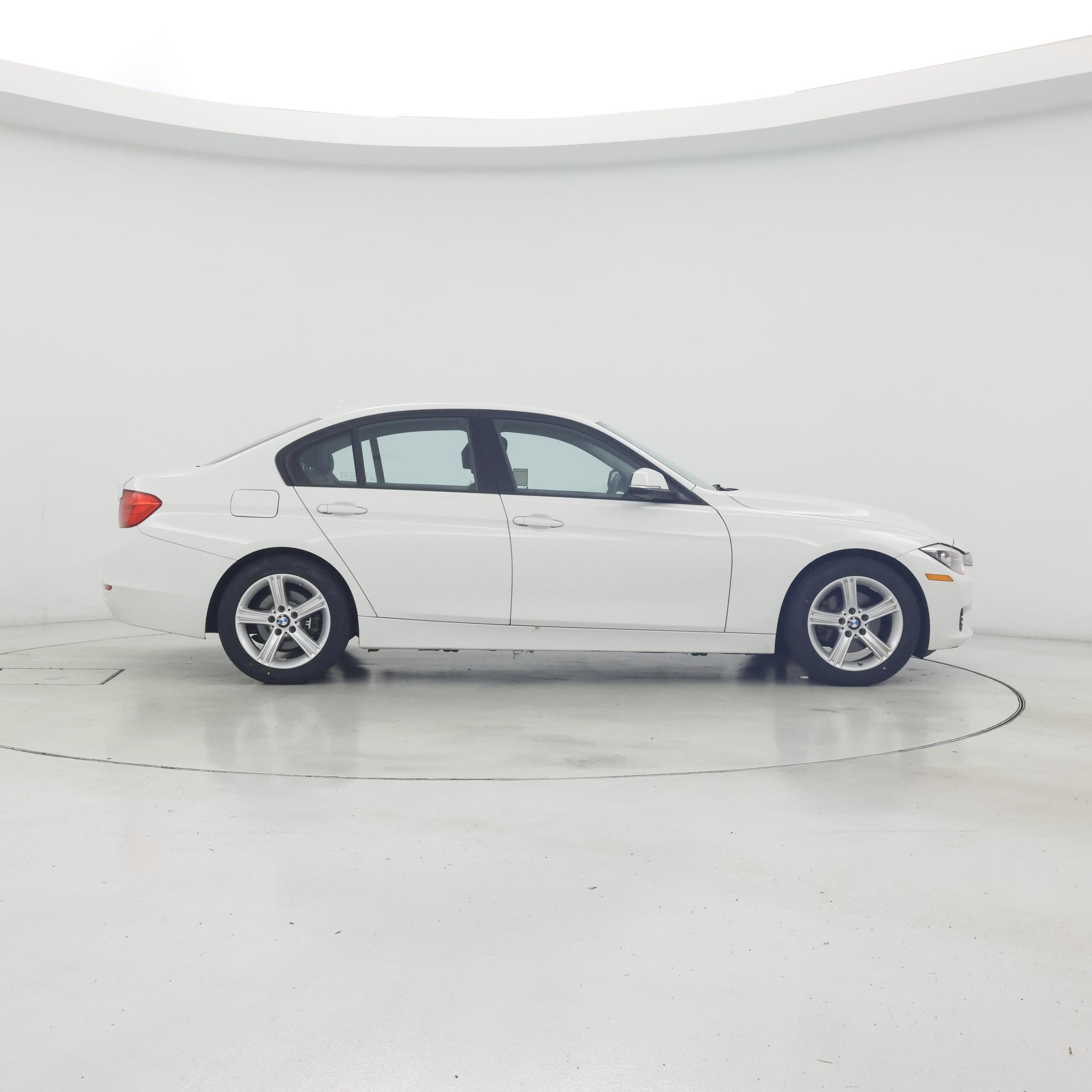 Thumbnail: 2014 BMW 3 Series - 7