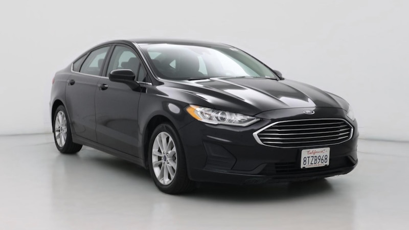 2020 Ford Fusion SE Hero Image