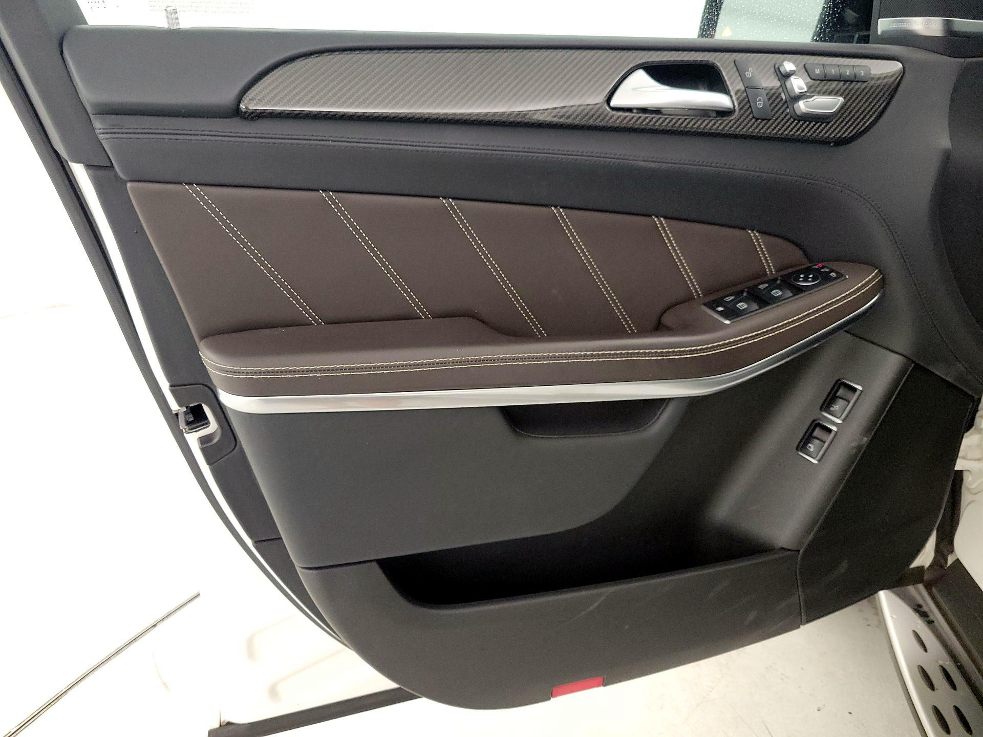 Thumbnail: 2019 Mercedes-Benz GL-Class - 12