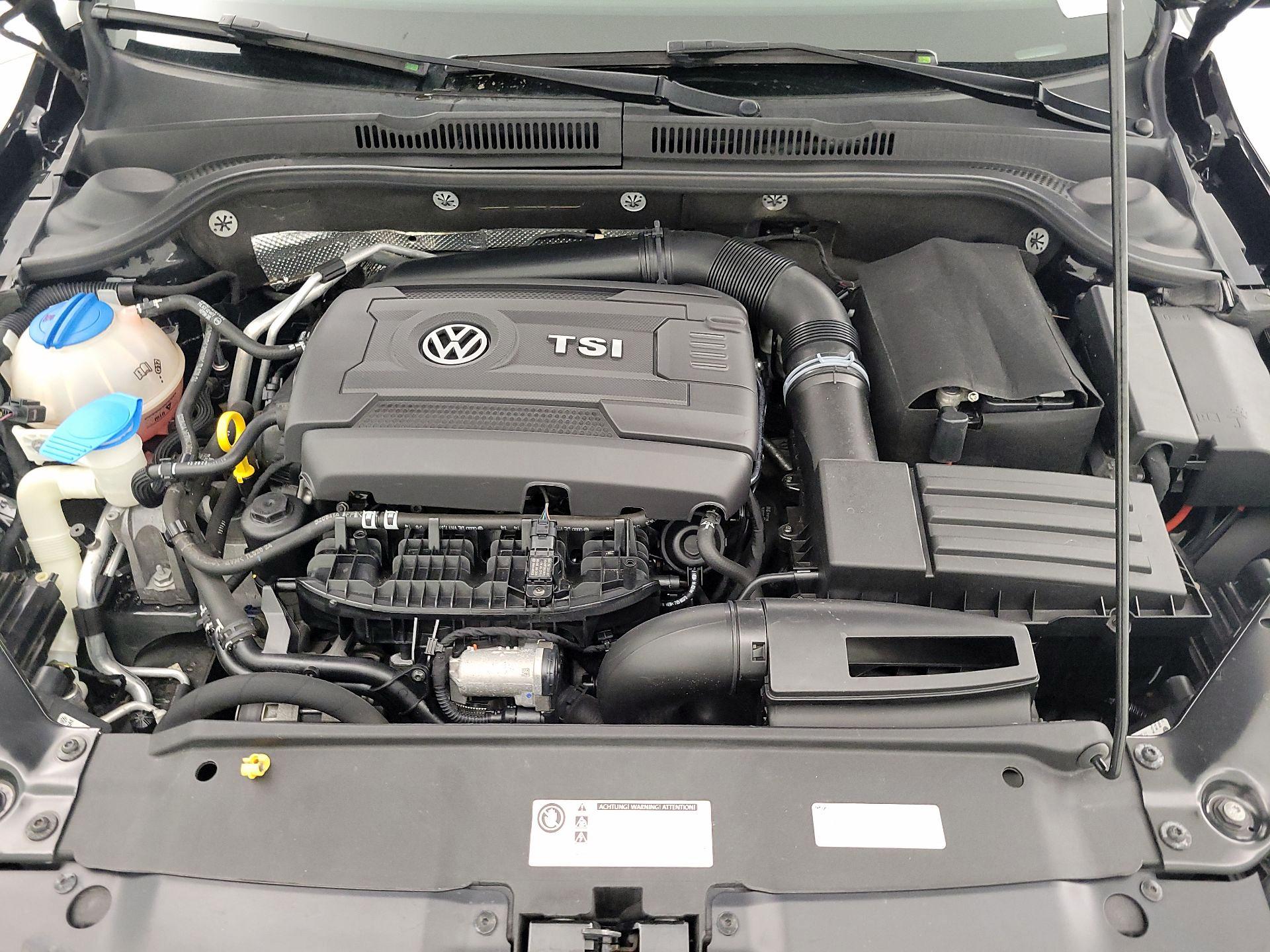 Thumbnail: 2014 Volkswagen Jetta - 20