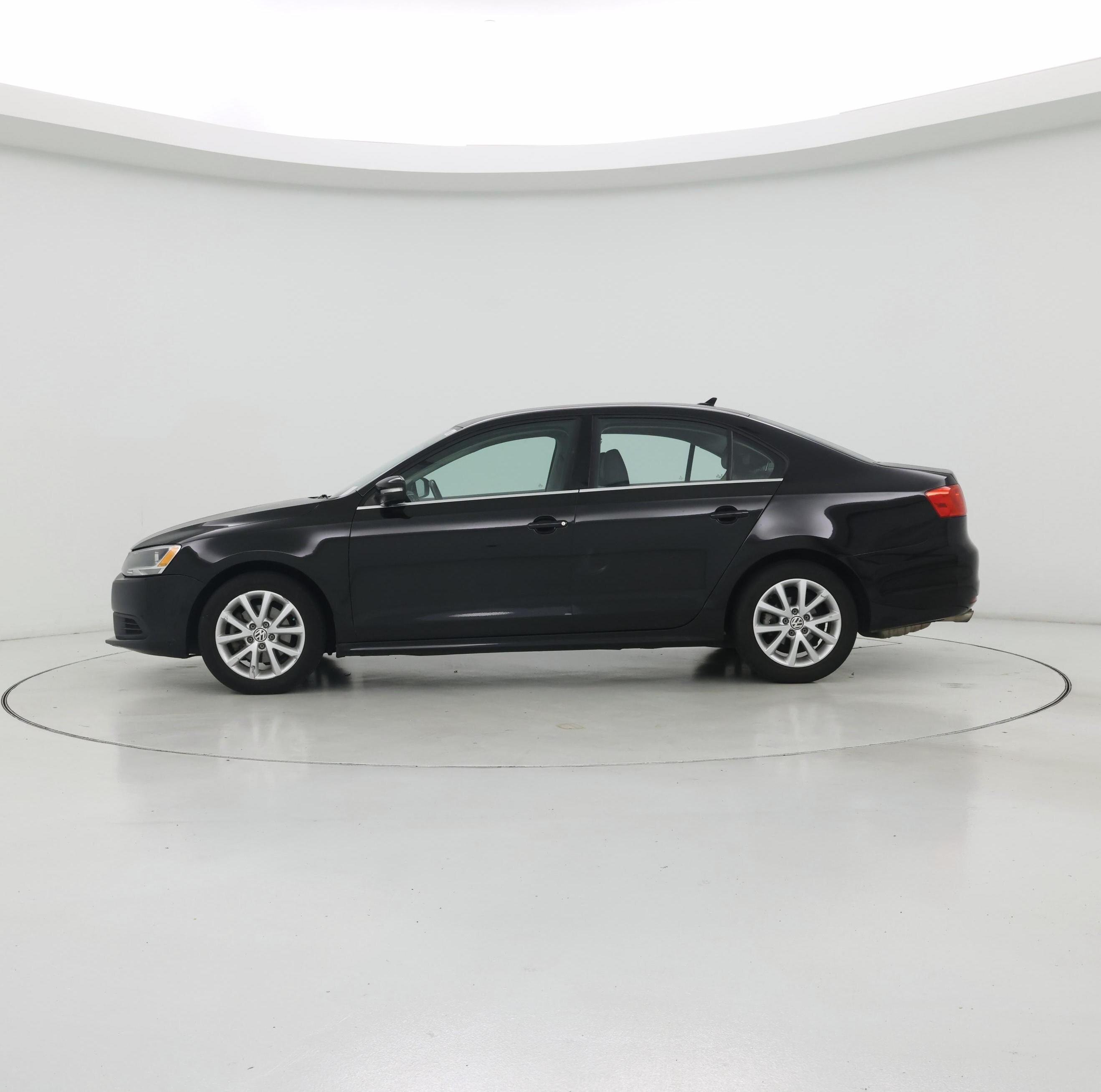 Thumbnail: 2014 Volkswagen Jetta - 3