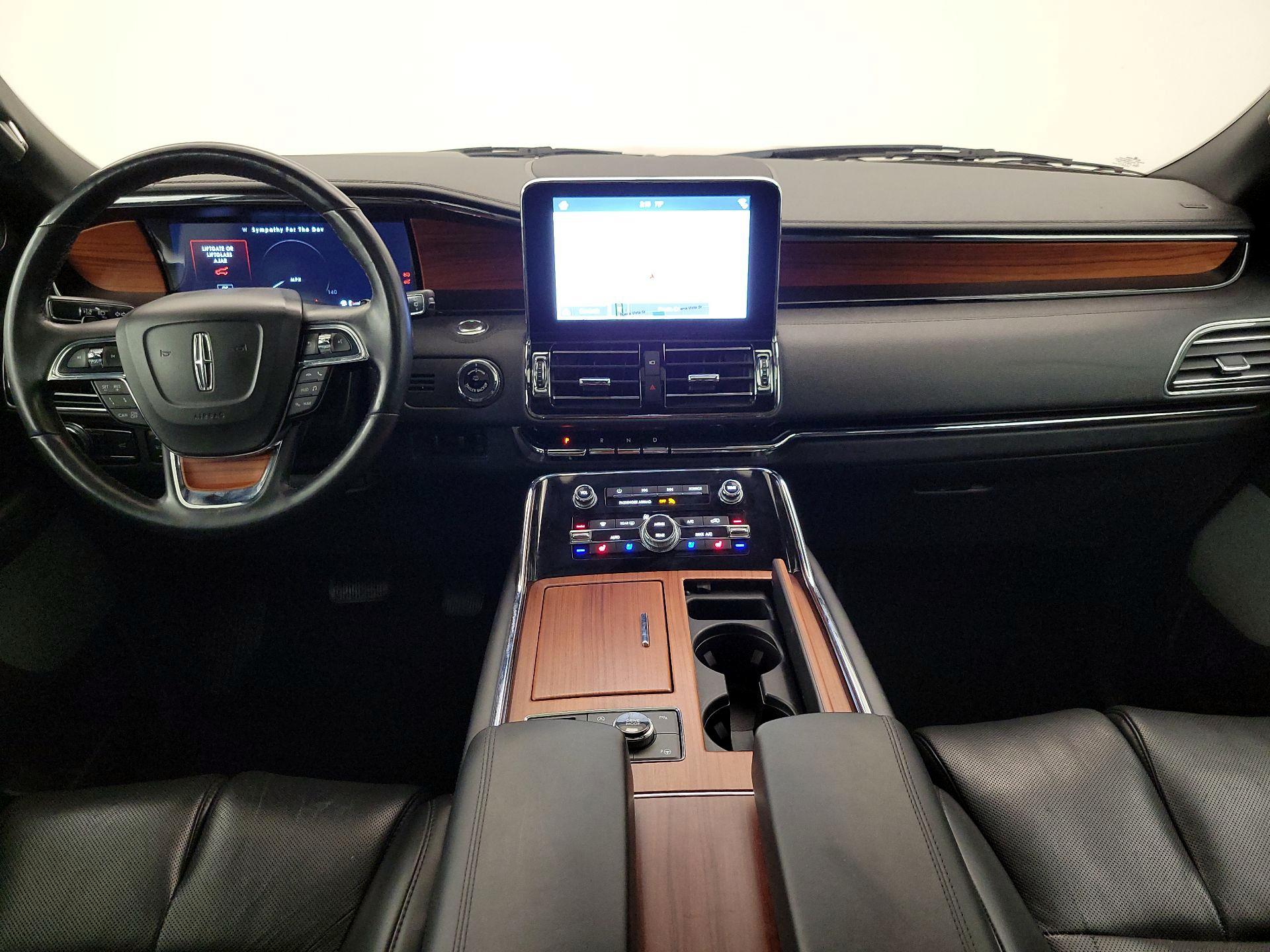 Thumbnail: 2019 Lincoln Navigator - 9
