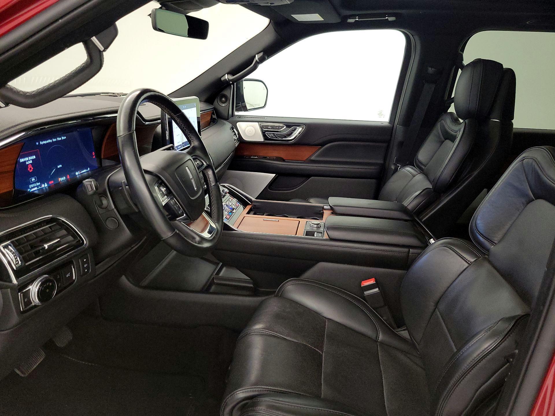 Thumbnail: 2019 Lincoln Navigator - 11