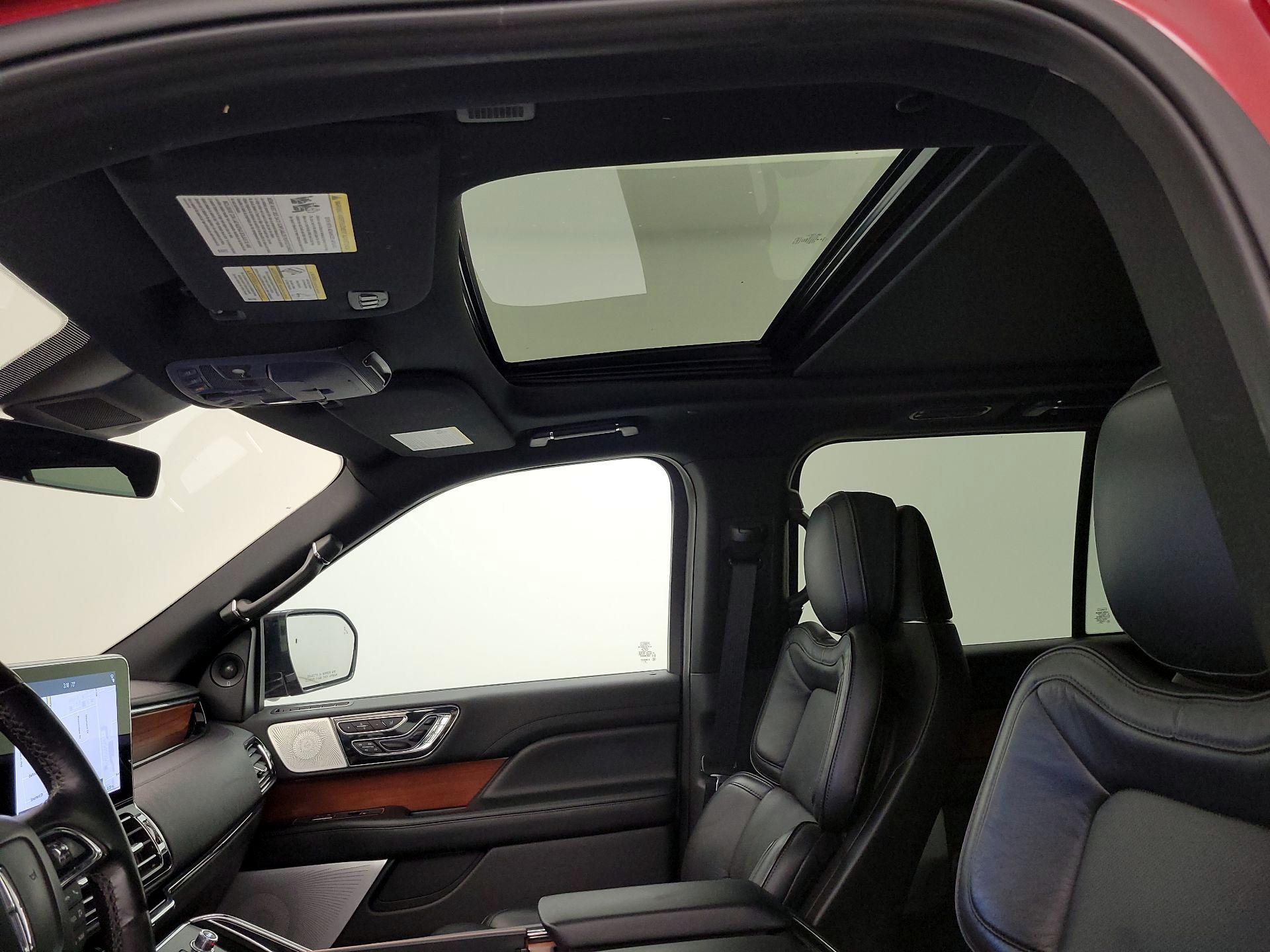 Thumbnail: 2019 Lincoln Navigator - 20
