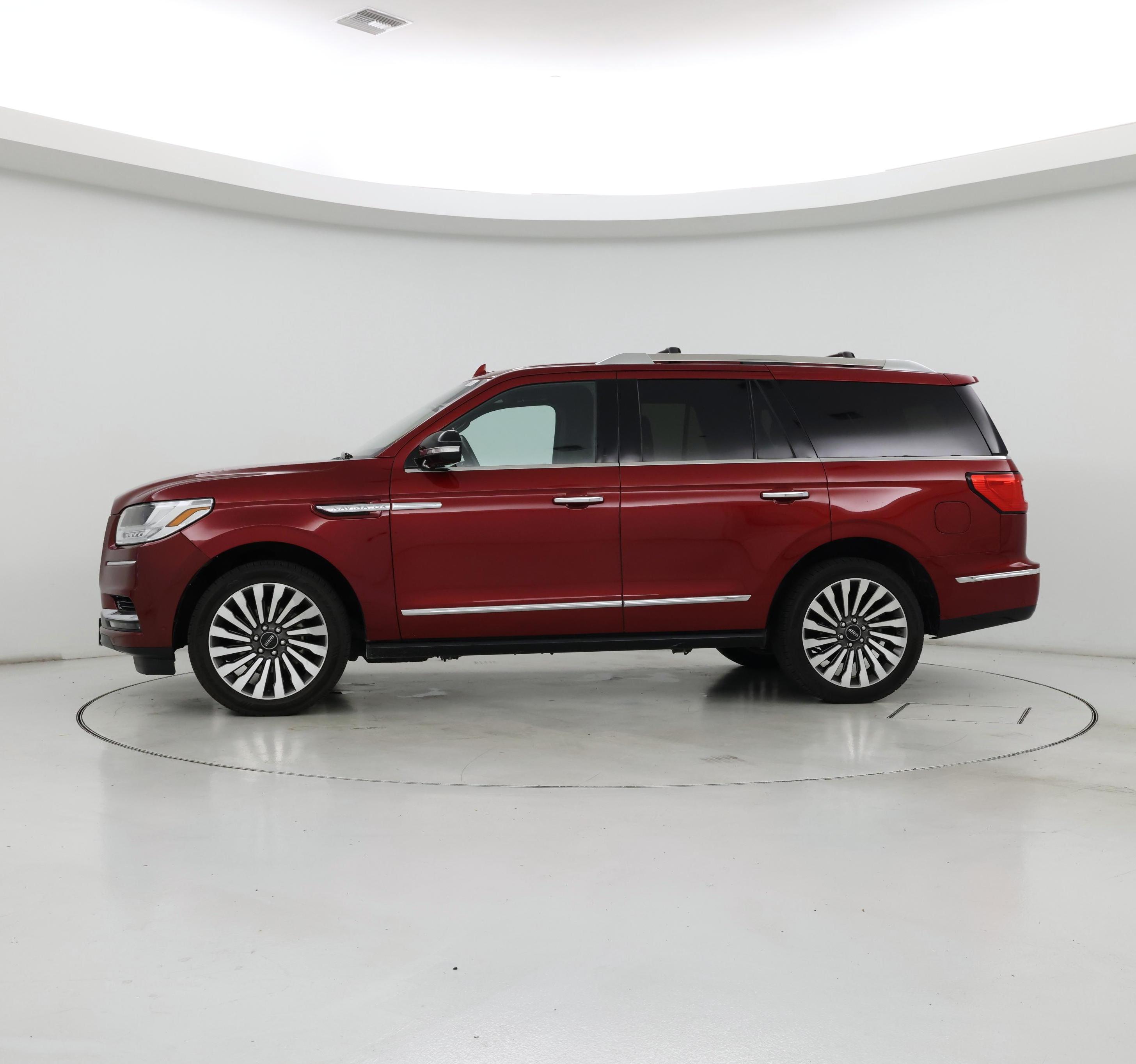 Thumbnail: 2019 Lincoln Navigator - 3