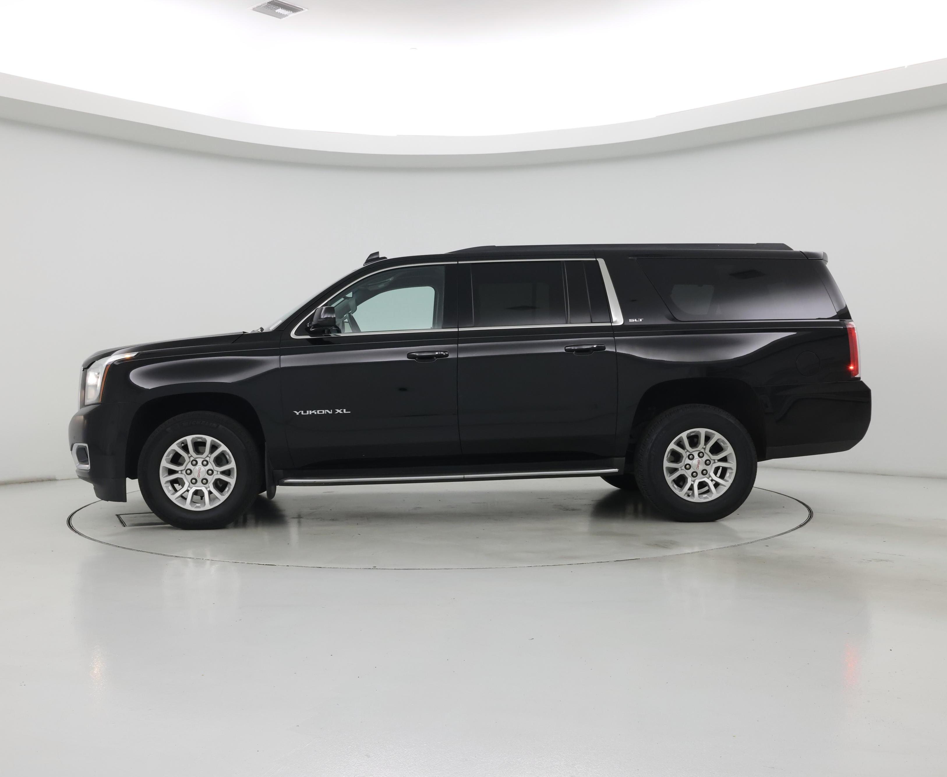 Thumbnail: 2018 GMC Yukon XL - 3