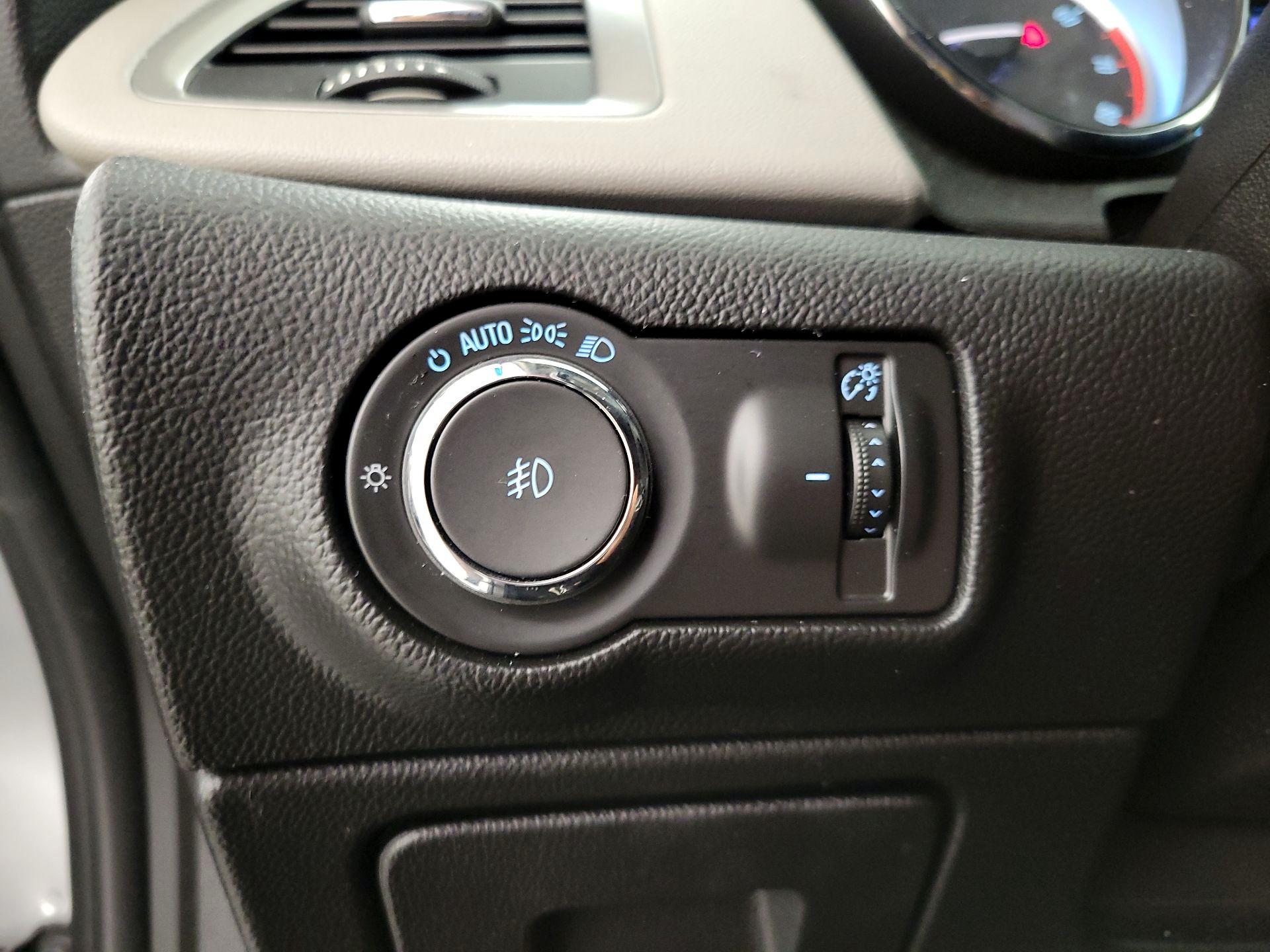 Thumbnail: 2016 Buick Verano - 13