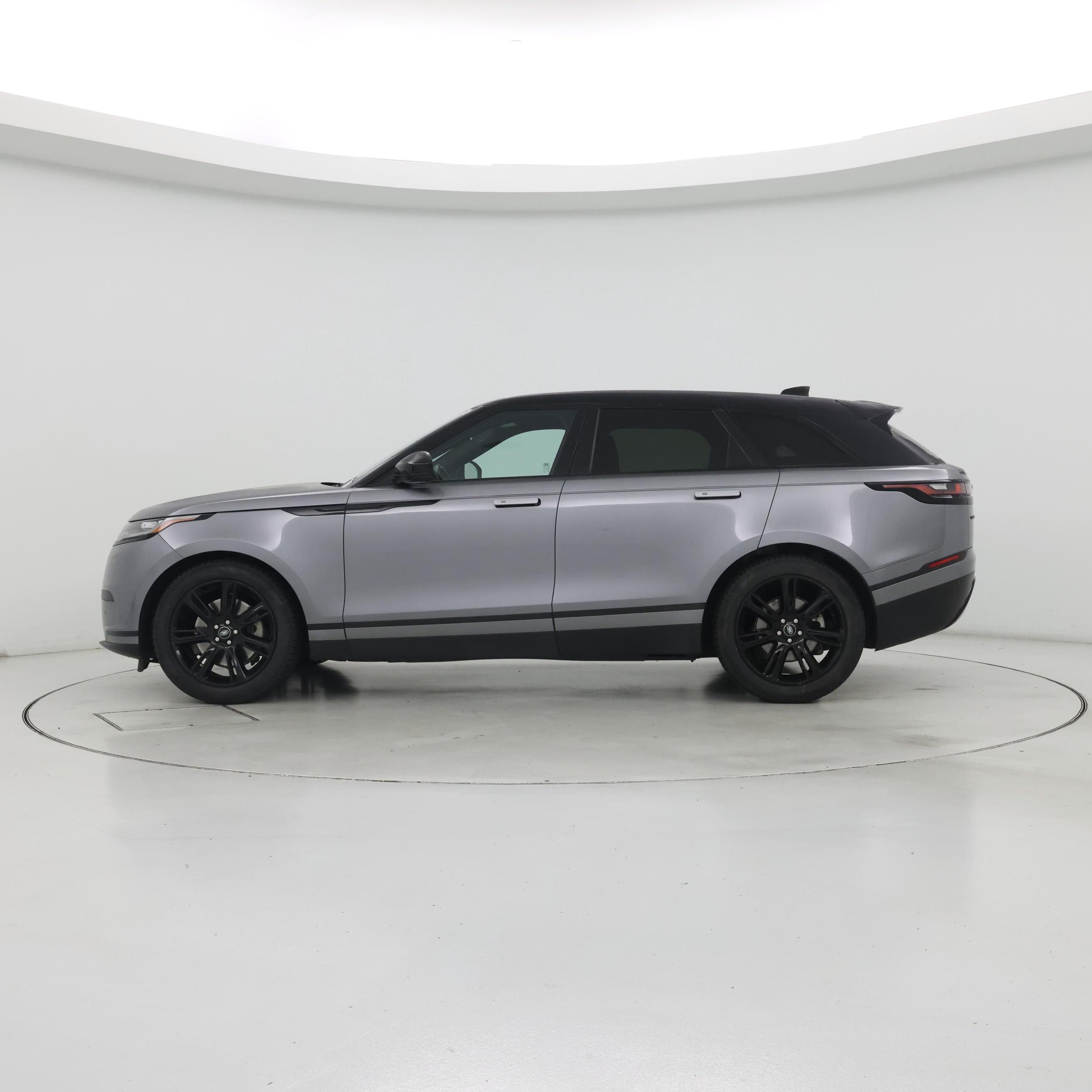 Thumbnail: 2022 Land Rover Range Rover Velar - 3