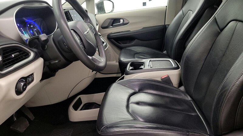 2022 Chrysler Pacifica Touring L 11