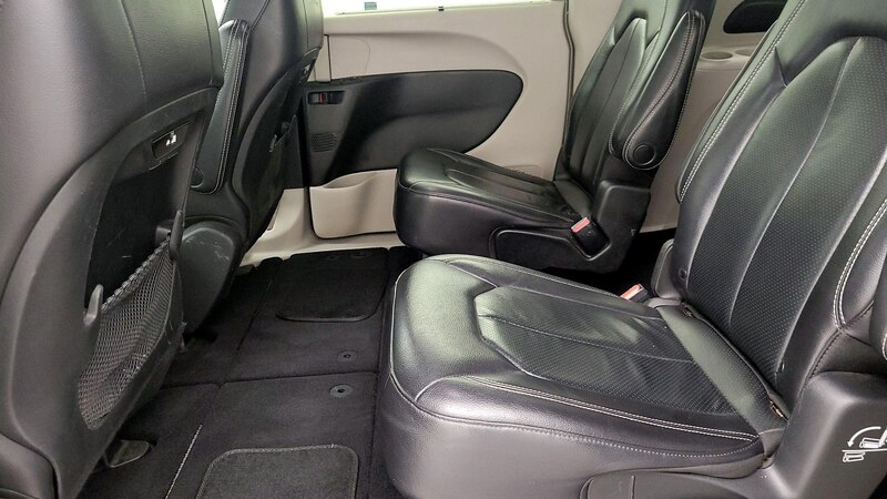 2022 Chrysler Pacifica Touring L 19