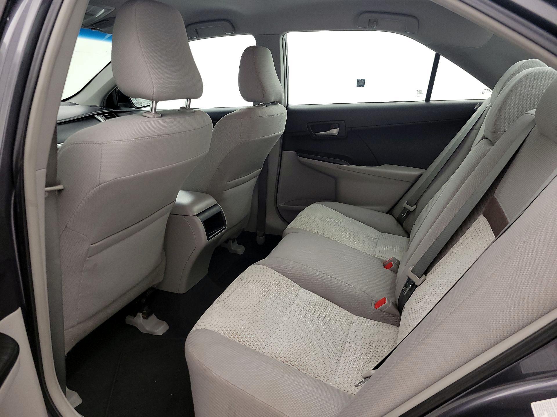 Thumbnail: 2013 Toyota Camry - 19