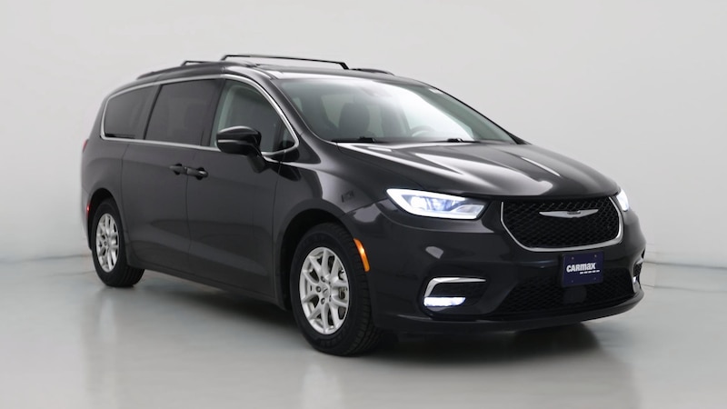 2022 Chrysler Pacifica Touring L Hero Image