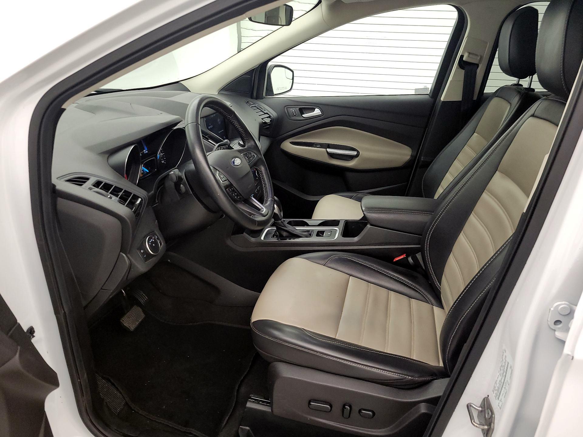 Thumbnail: 2019 Ford Escape - 11