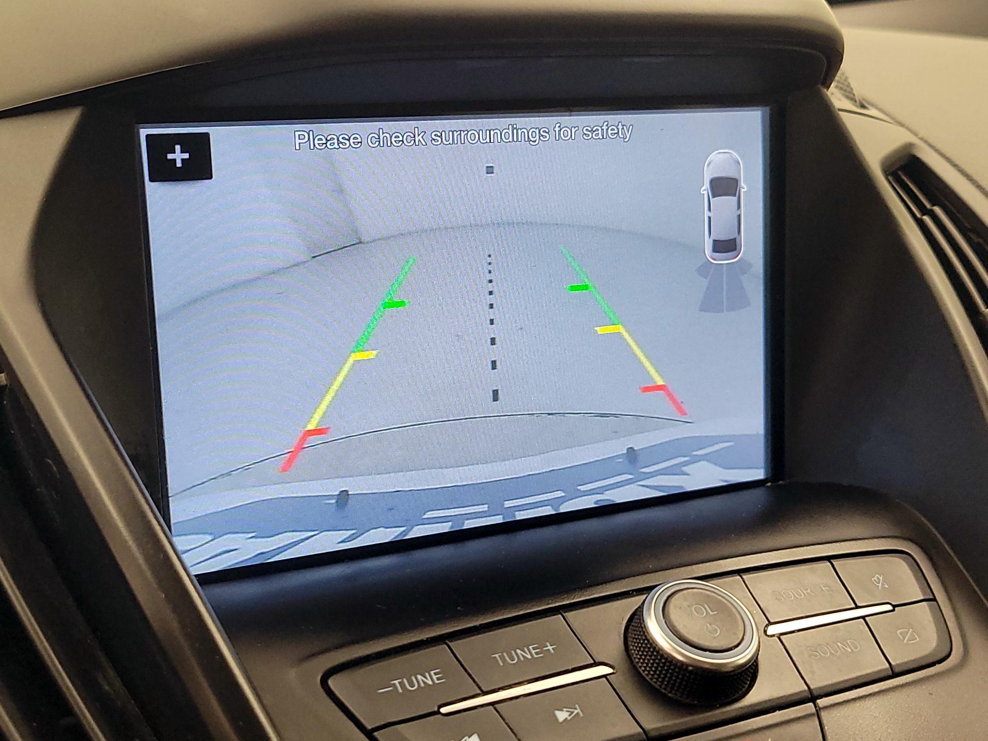 Thumbnail: 2019 Ford Escape - 14