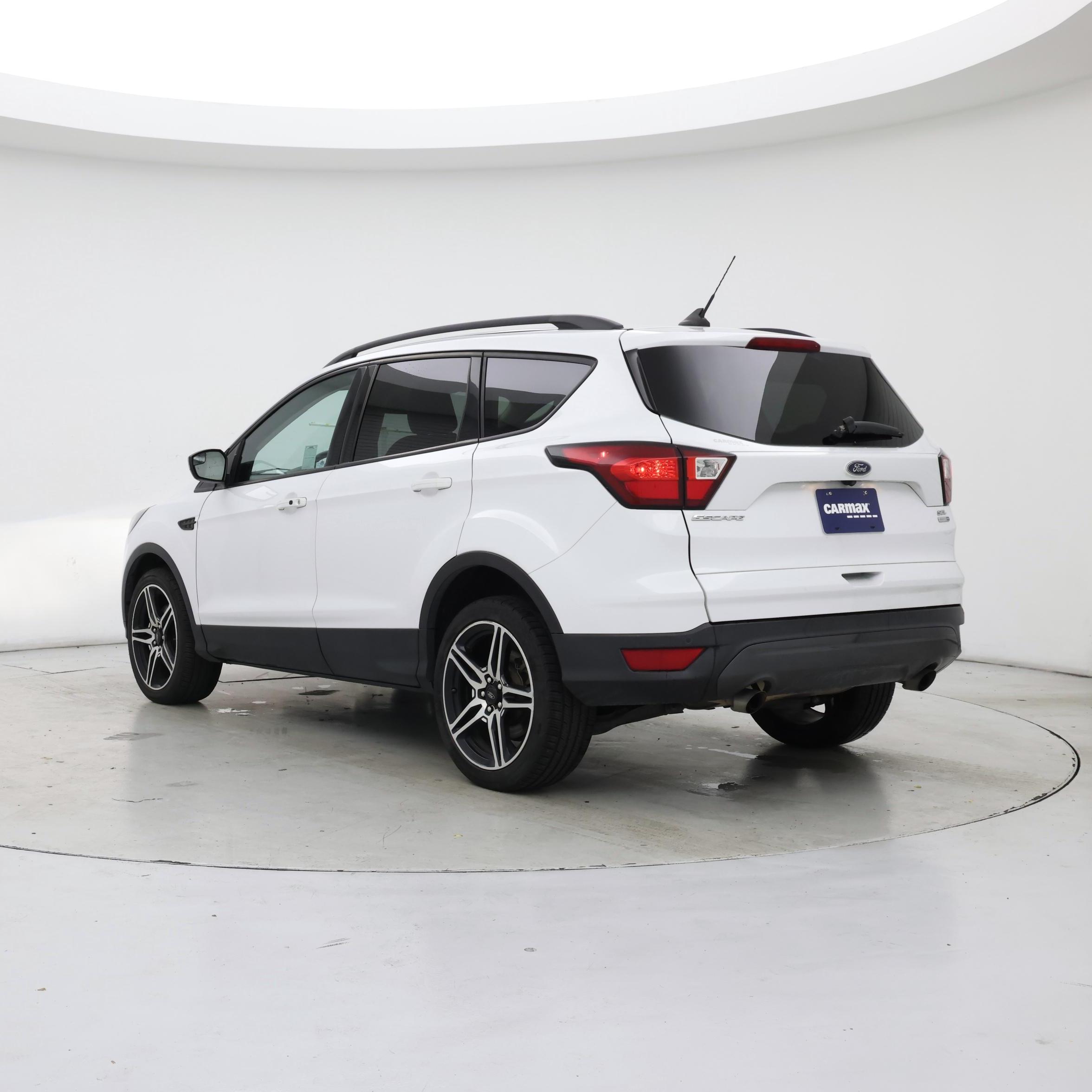 Thumbnail: 2019 Ford Escape - 2