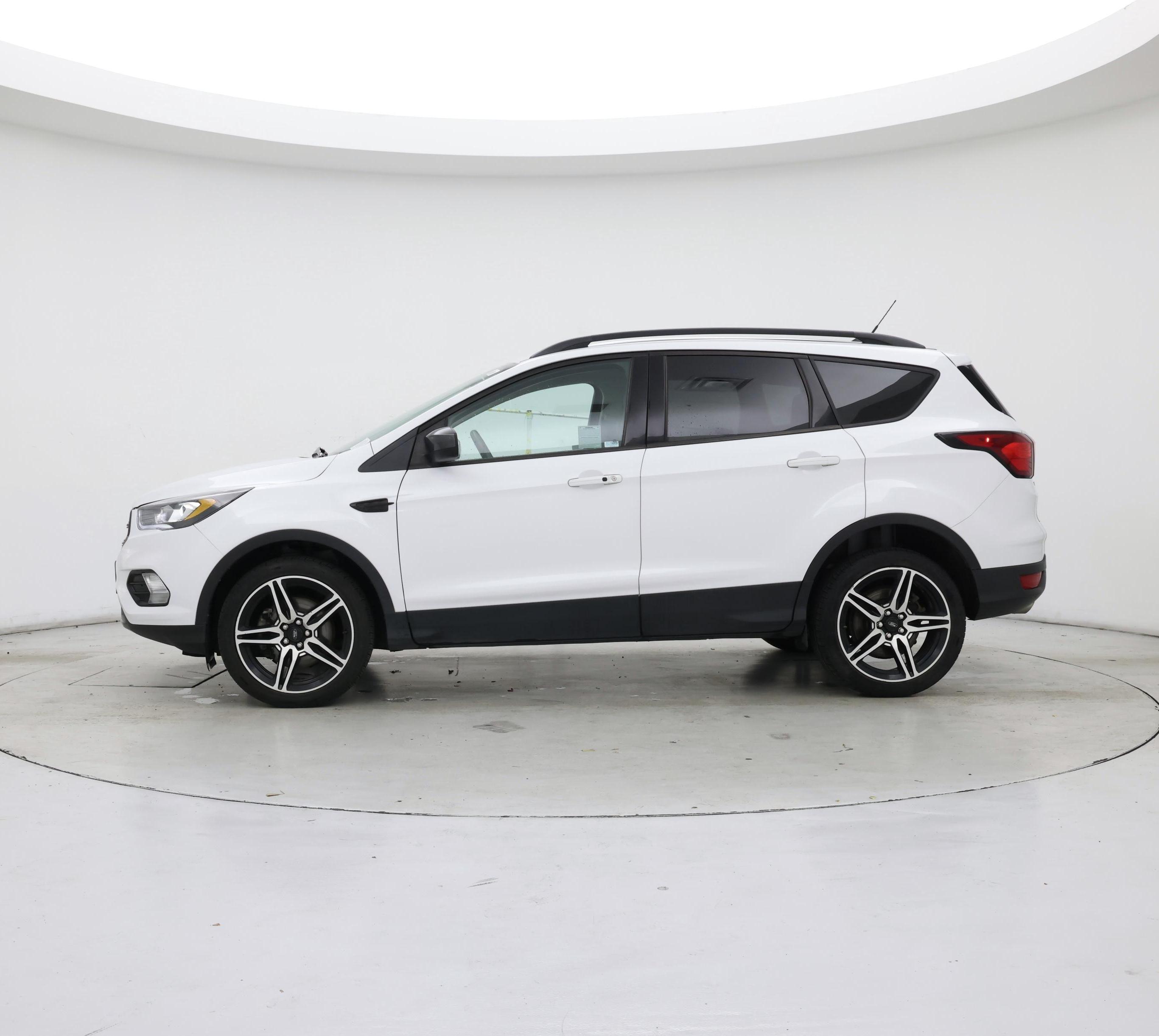 Thumbnail: 2019 Ford Escape - 3
