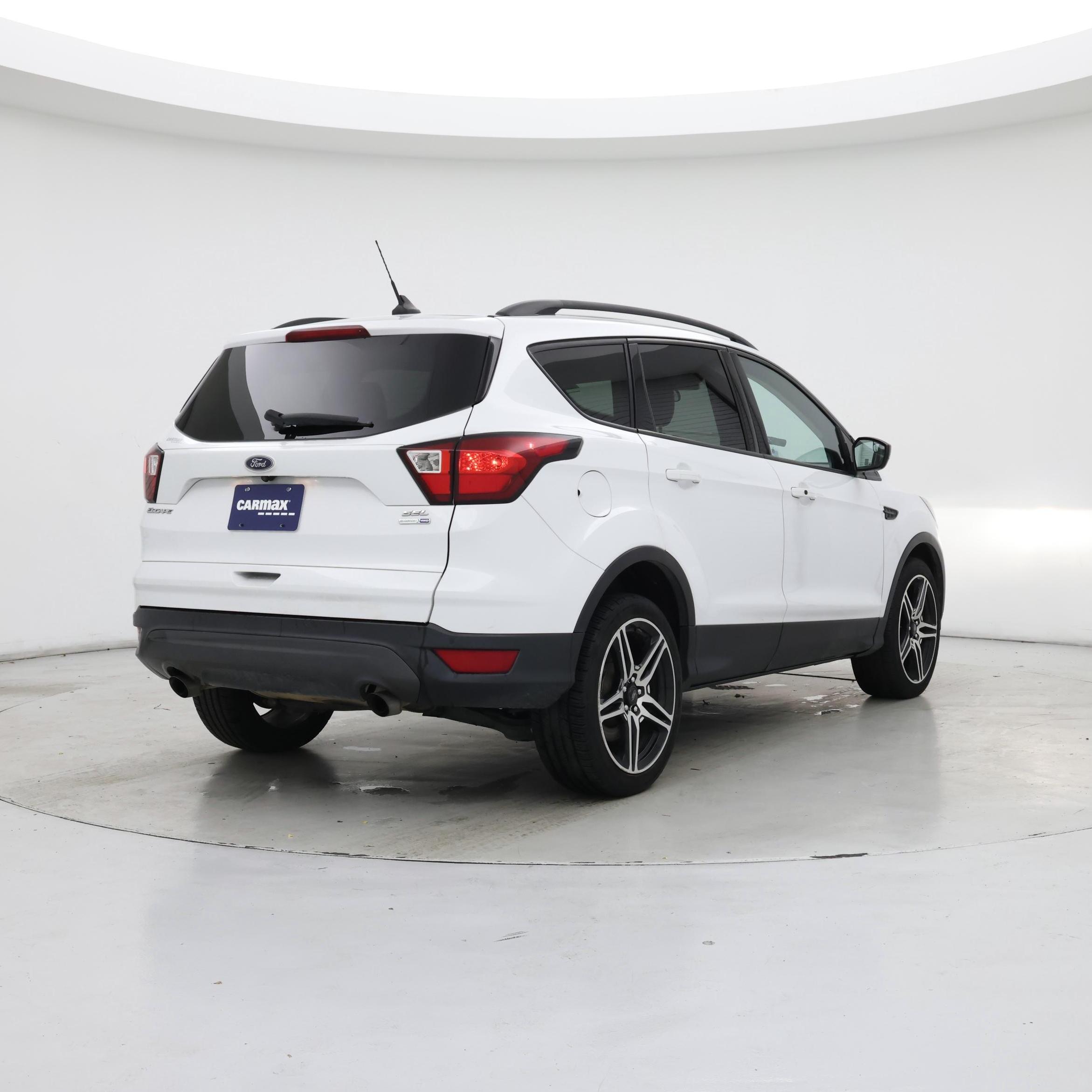 Thumbnail: 2019 Ford Escape - 8