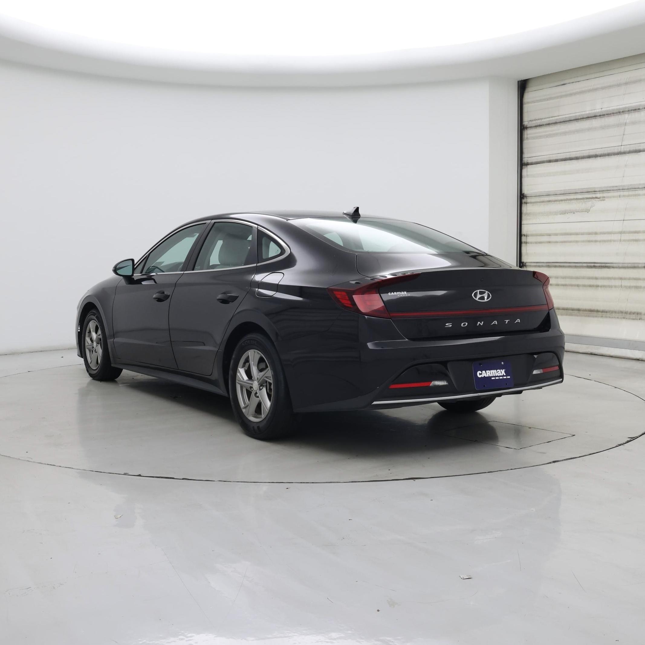 Thumbnail: 2023 Hyundai Sonata - 2