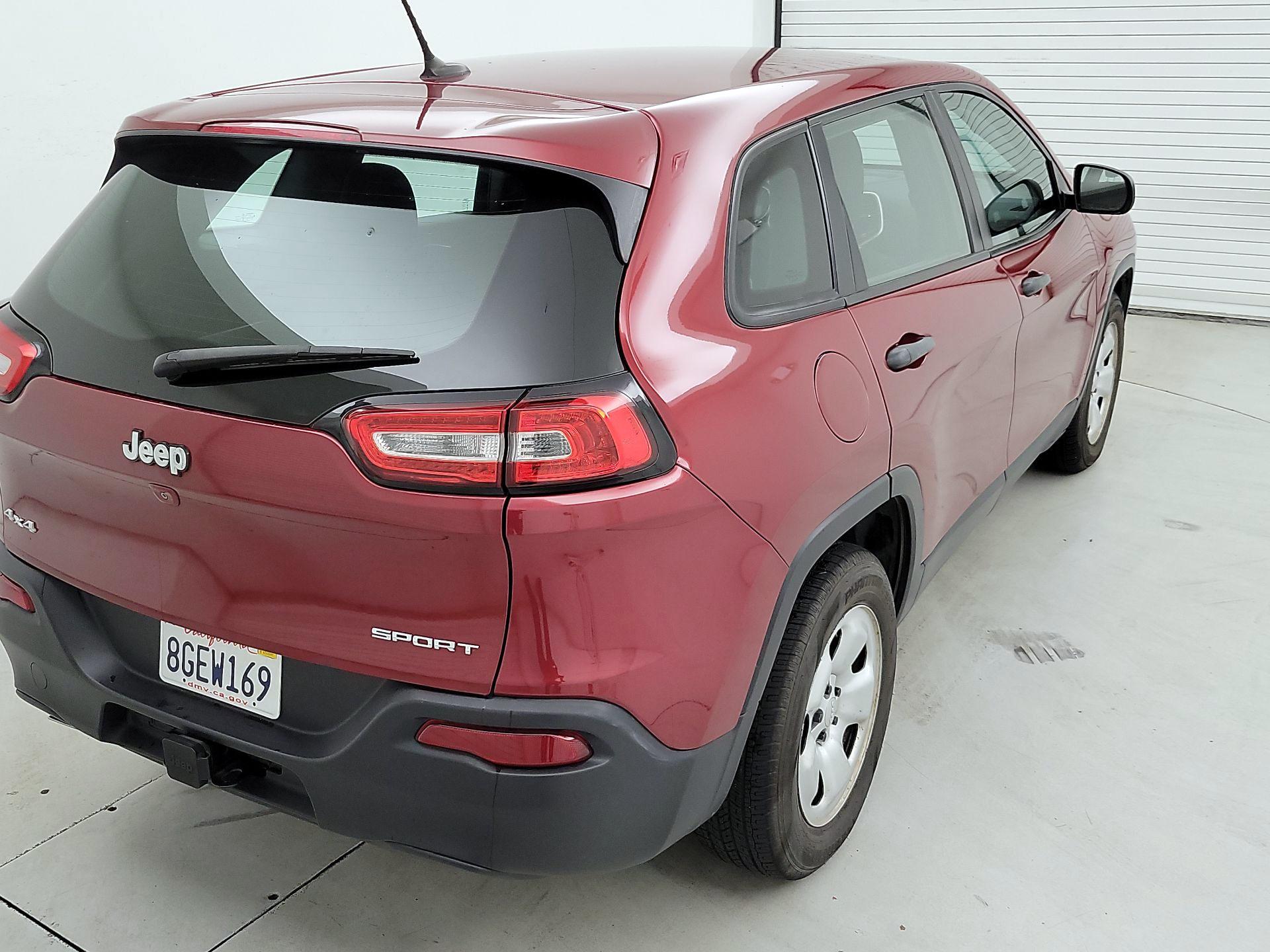 Thumbnail: 2014 Jeep Cherokee - 5
