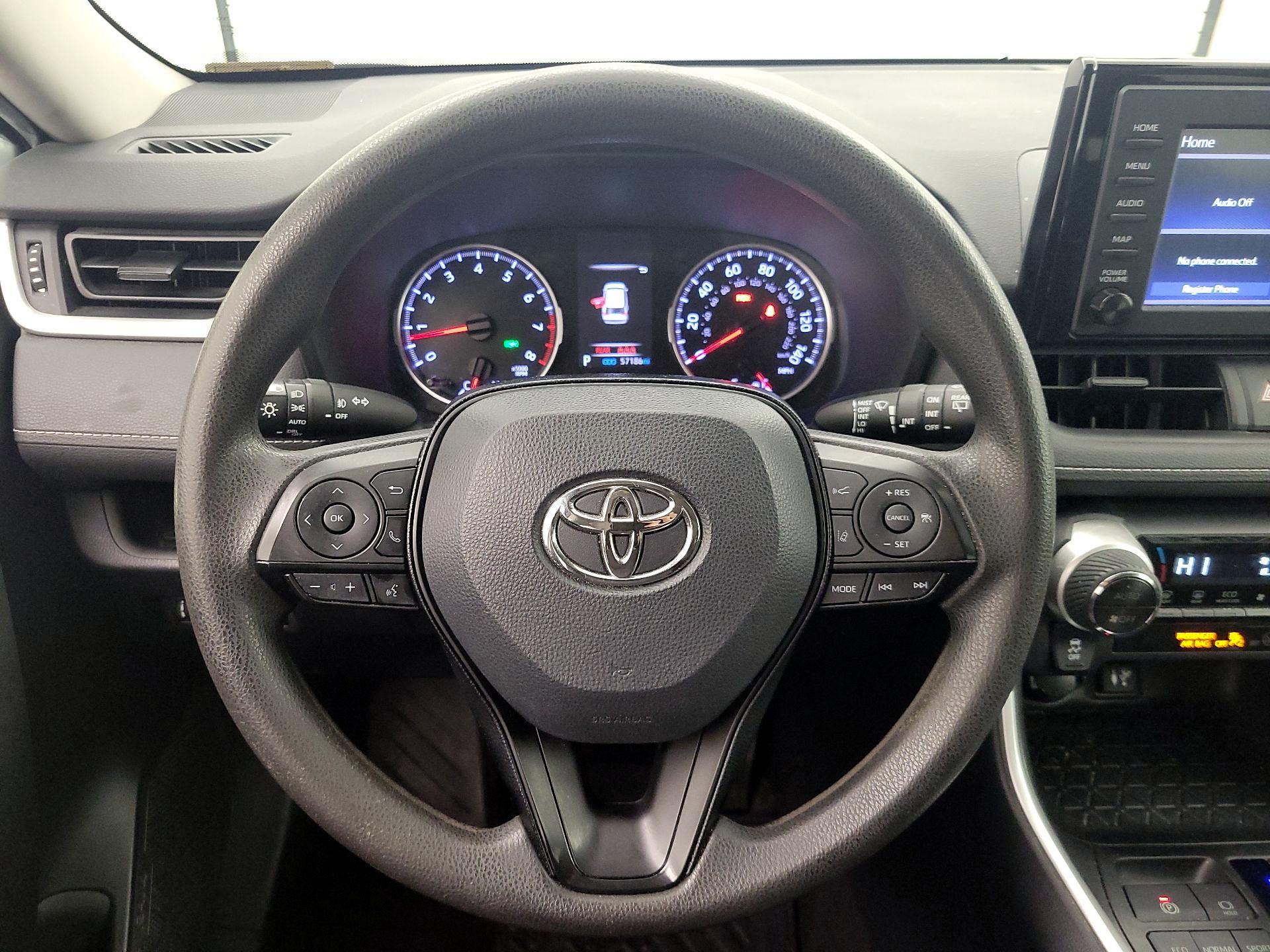 Thumbnail: 2019 Toyota RAV4 - 10