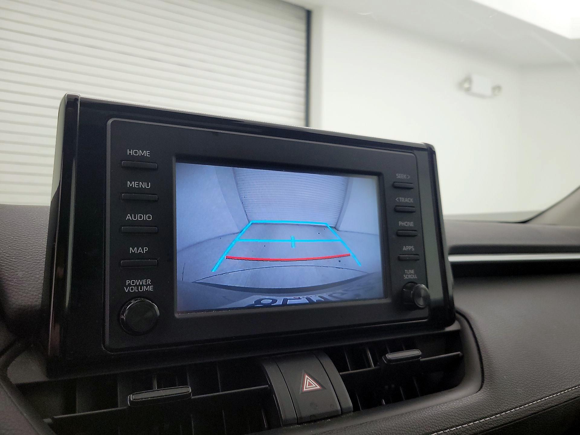 Thumbnail: 2019 Toyota RAV4 - 14