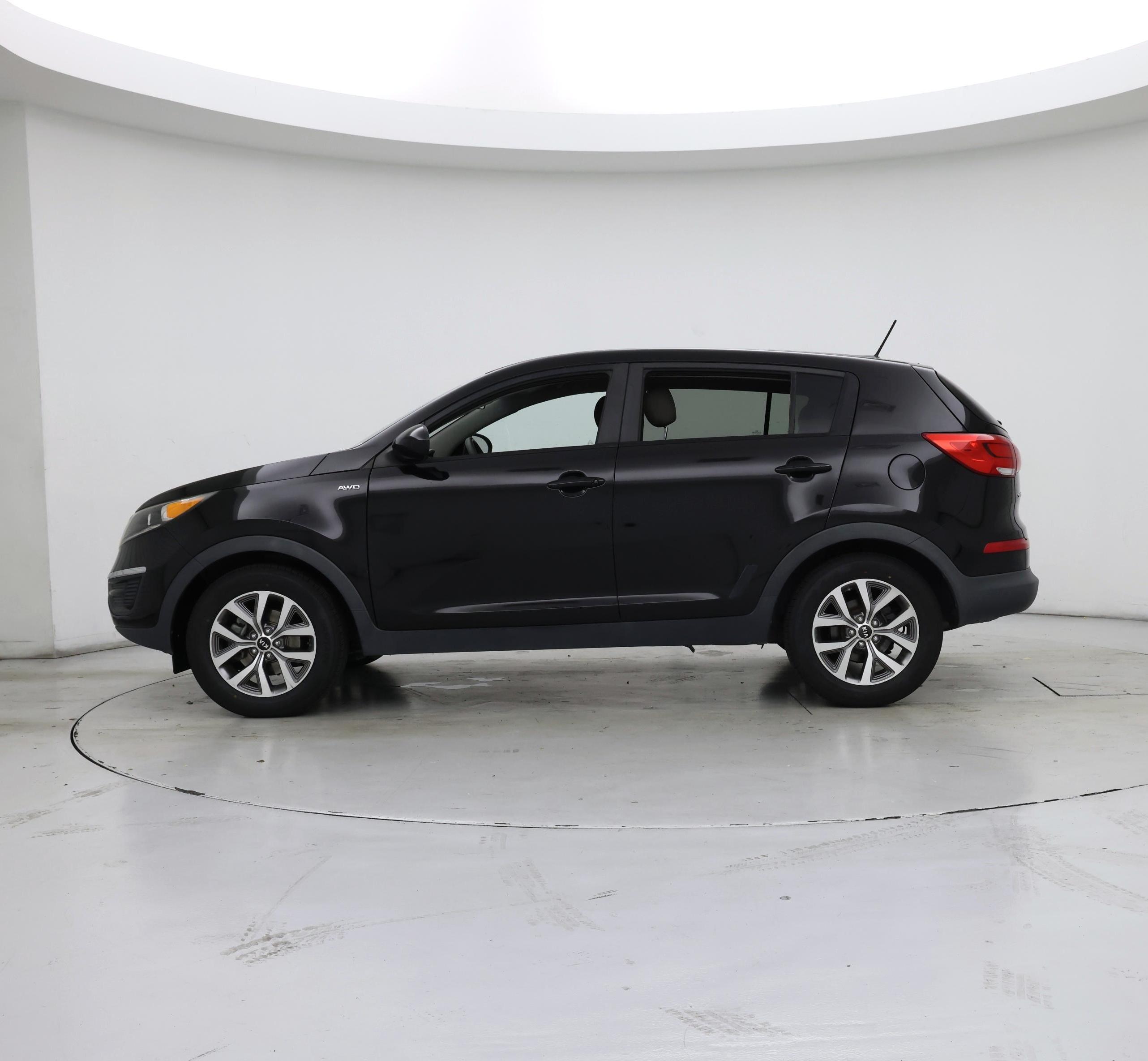 Thumbnail: 2016 Kia Sportage - 3