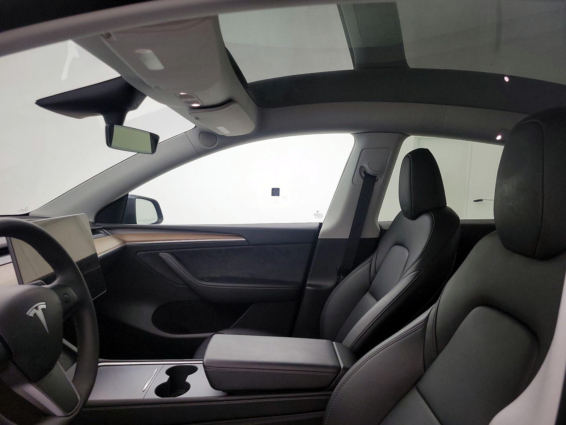 Thumbnail: 2023 Tesla Model Y - 19