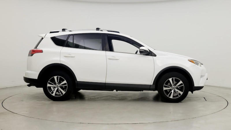 2016 Toyota RAV4 XLE 7