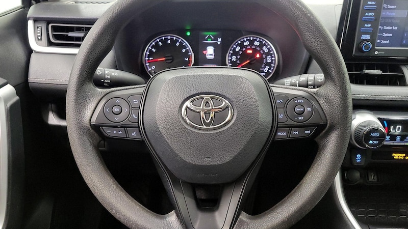 2022 Toyota RAV4 XLE 10