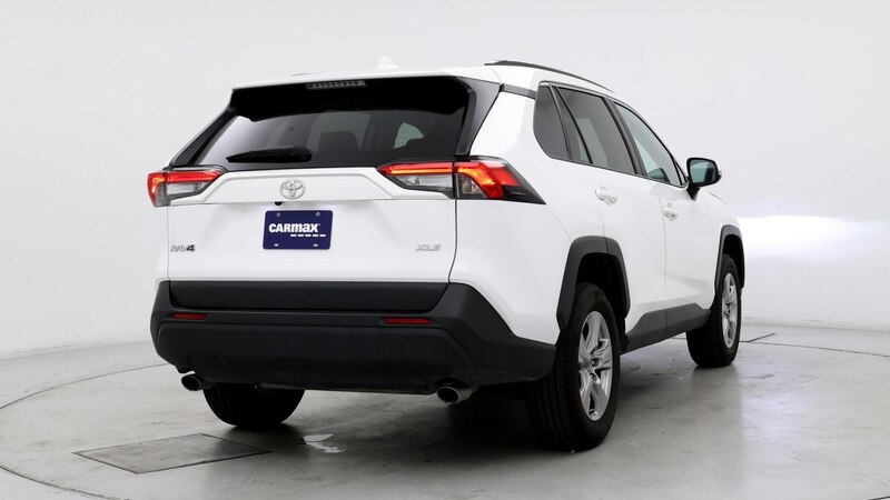 2023 Toyota RAV4 XLE 8