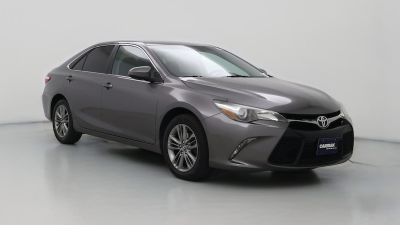 2017 Toyota Camry SE Hero Image