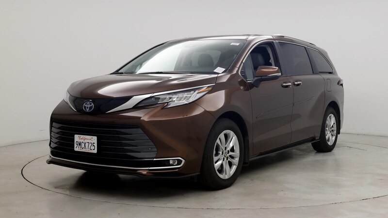 2023 Toyota Sienna Limited 4