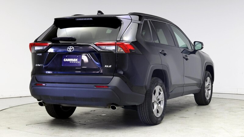 2023 Toyota RAV4 XLE 8