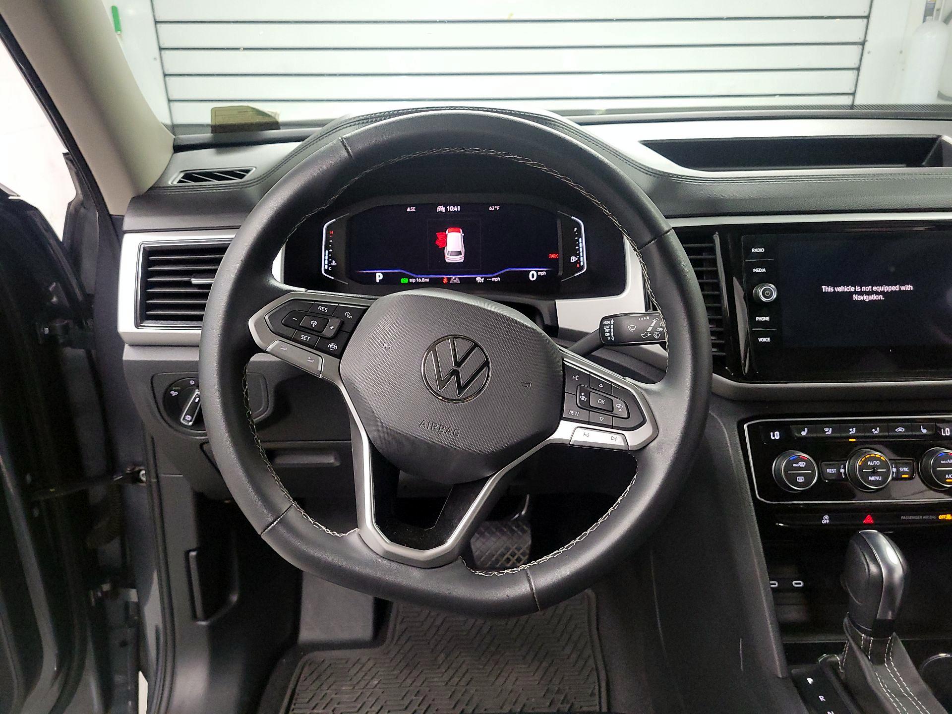 Thumbnail: 2022 Volkswagen Atlas - 10