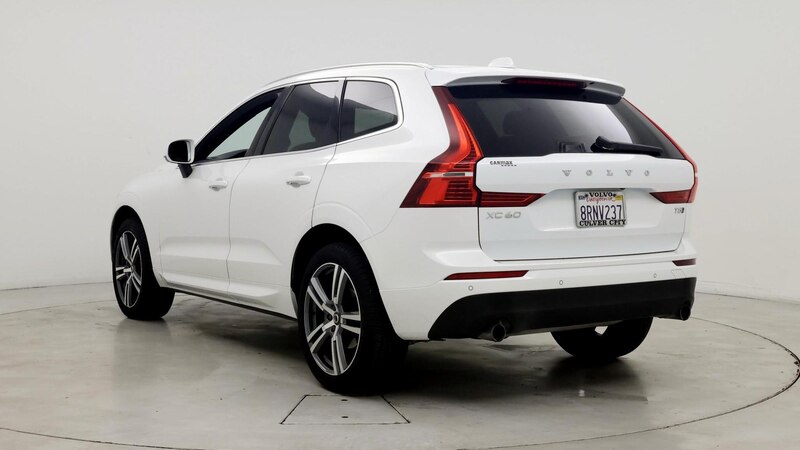 2020 Volvo XC60 T5 Momentum 2