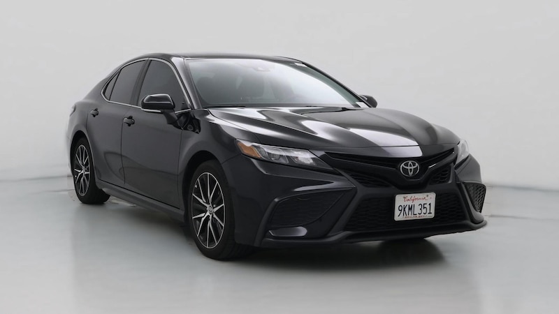 2024 Toyota Camry SE Hero Image