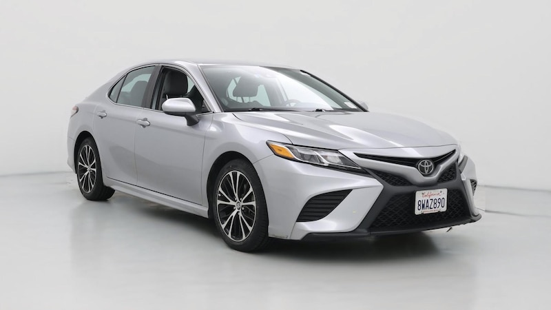 2019 Toyota Camry SE Hero Image