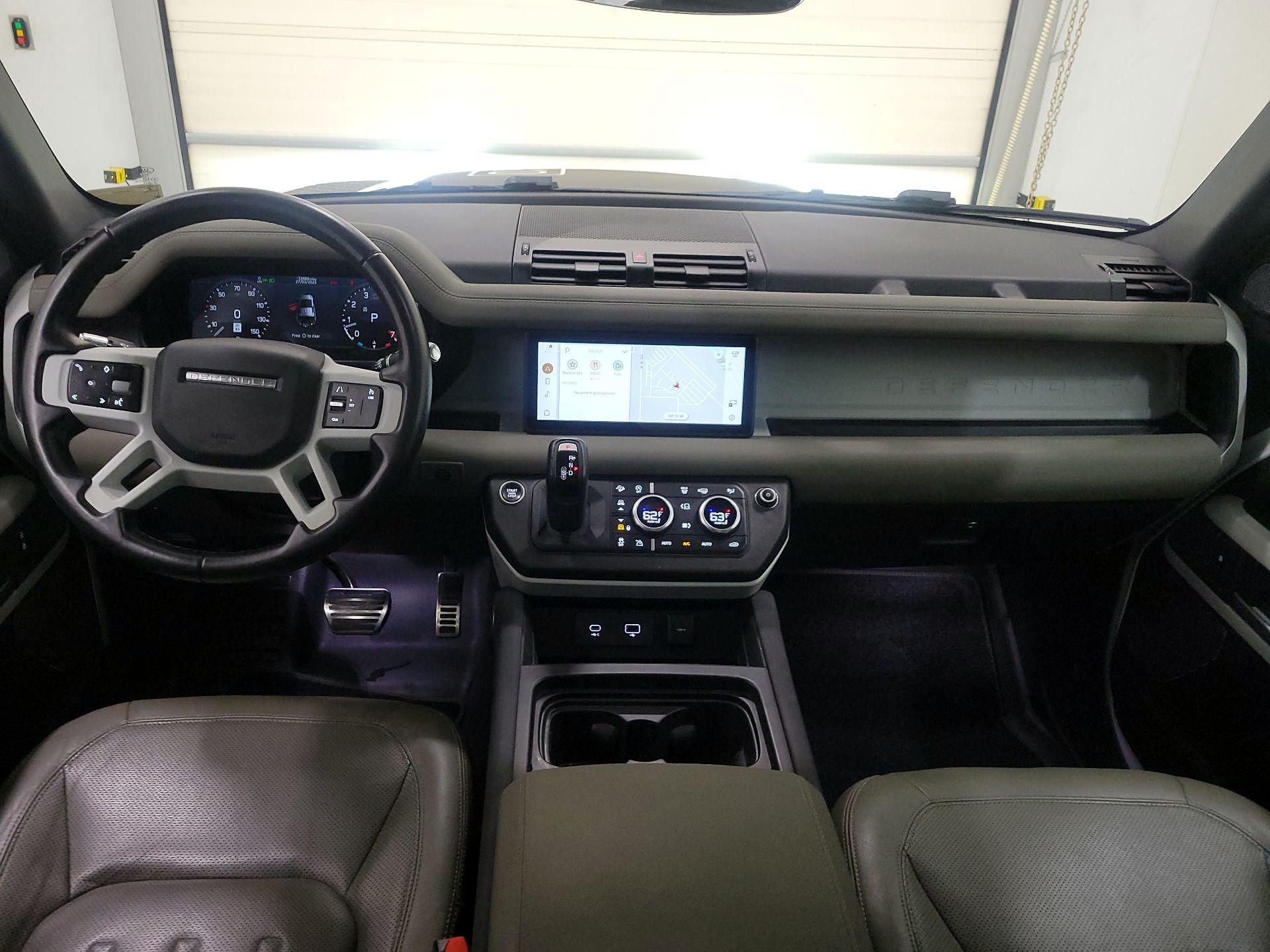 Thumbnail: 2022 Land Rover Defender - 9