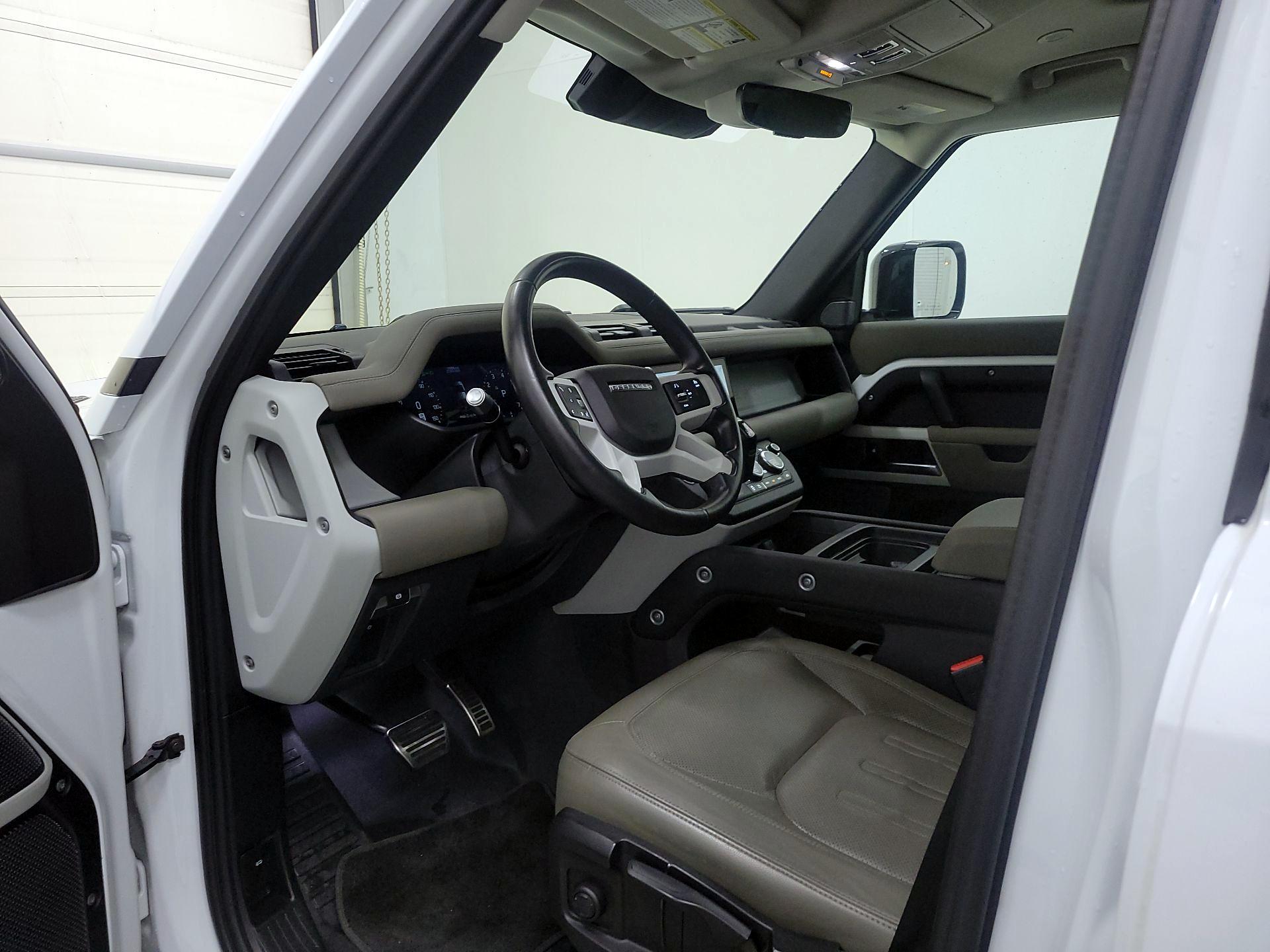 Thumbnail: 2022 Land Rover Defender - 11