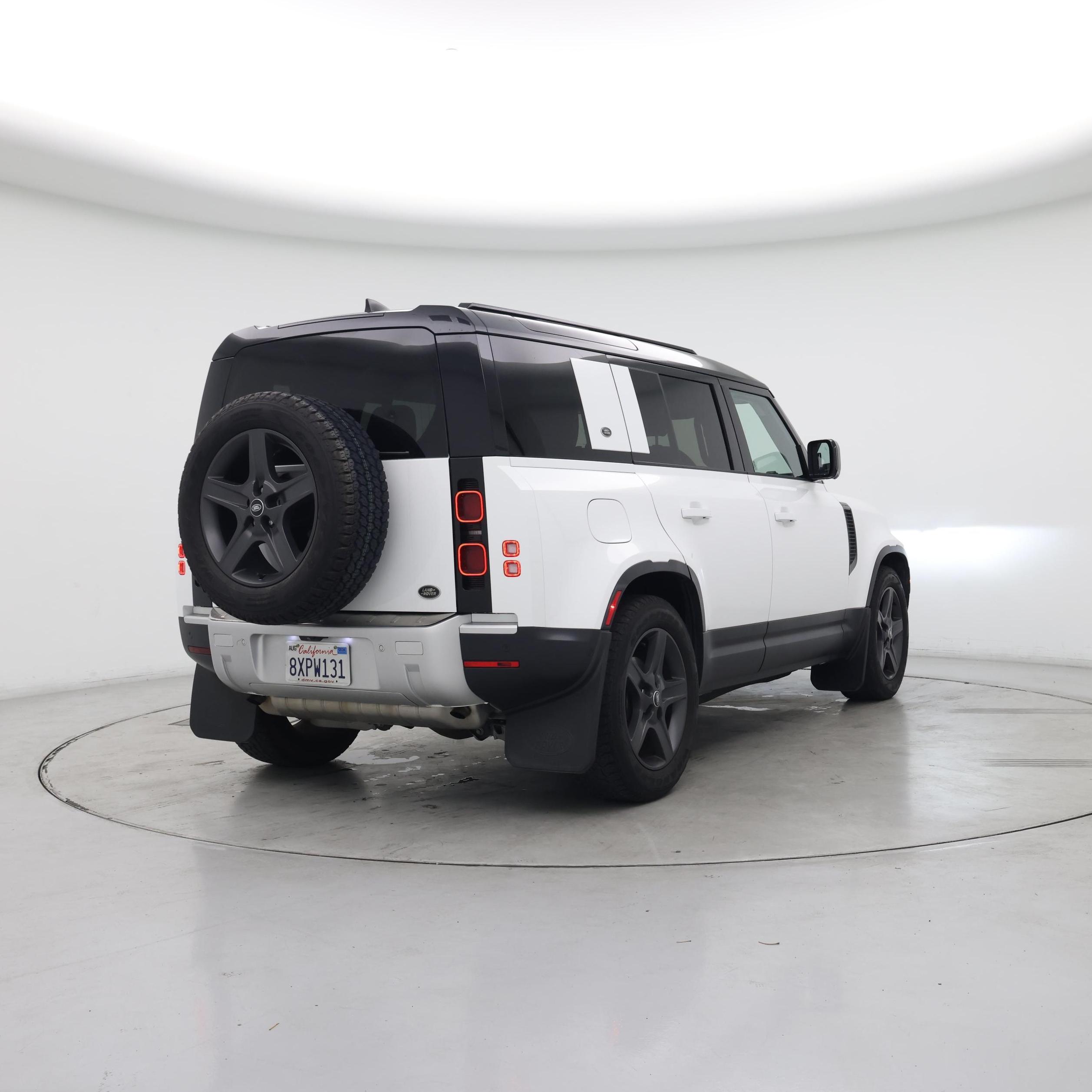 Thumbnail: 2022 Land Rover Defender - 8