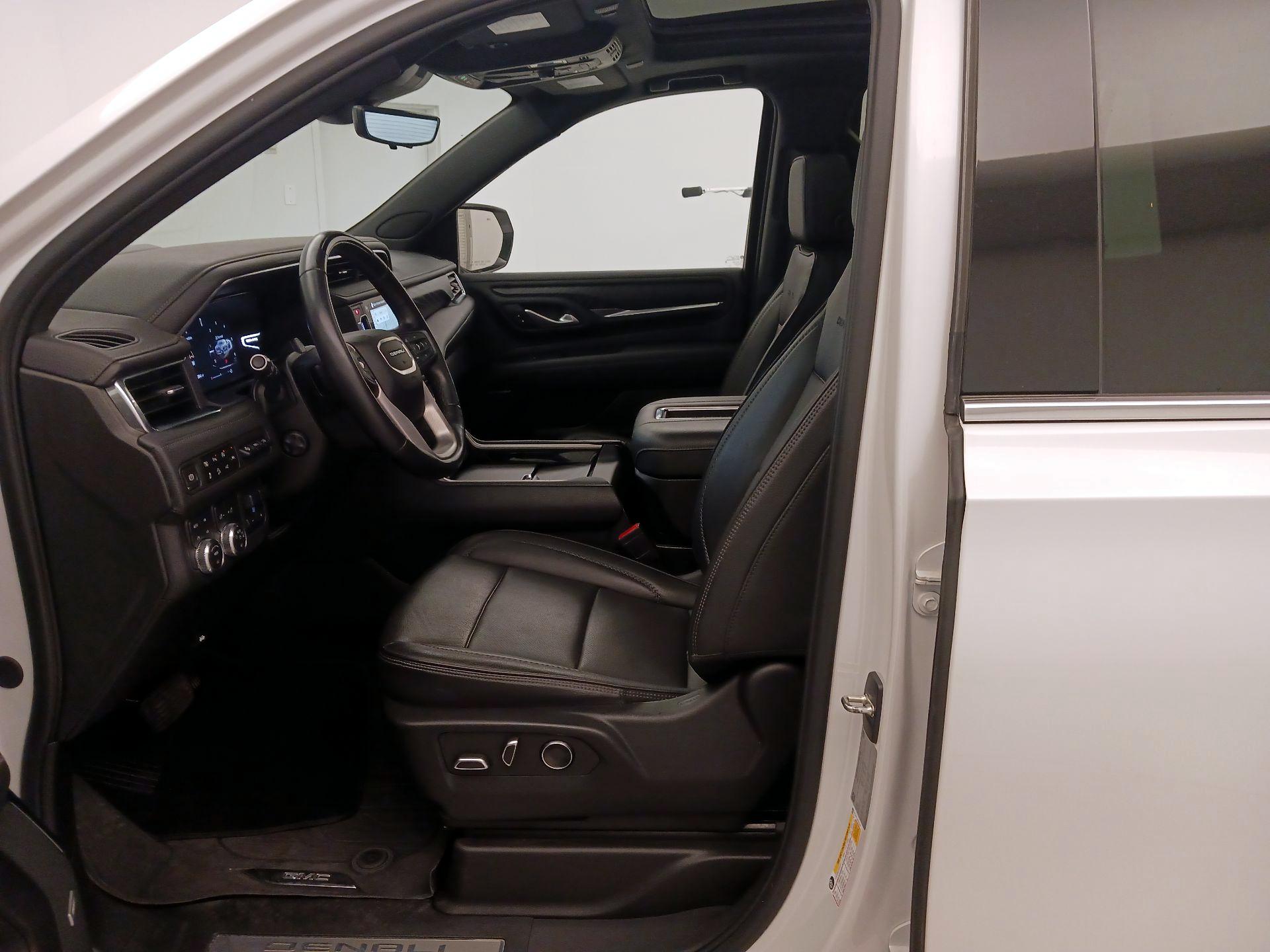 Thumbnail: 2023 GMC Yukon - 11