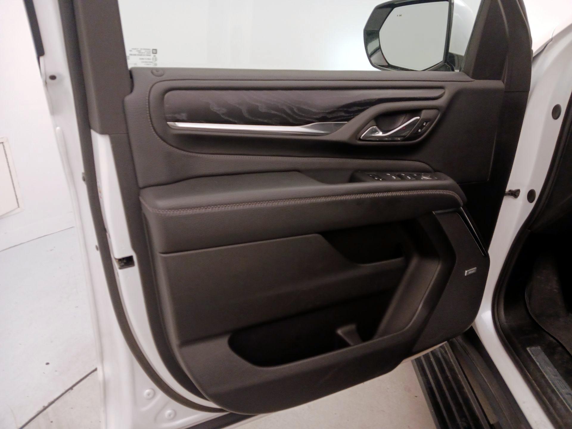 Thumbnail: 2023 GMC Yukon - 12