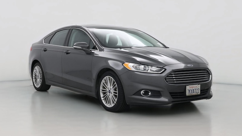 2015 Ford Fusion SE Hero Image