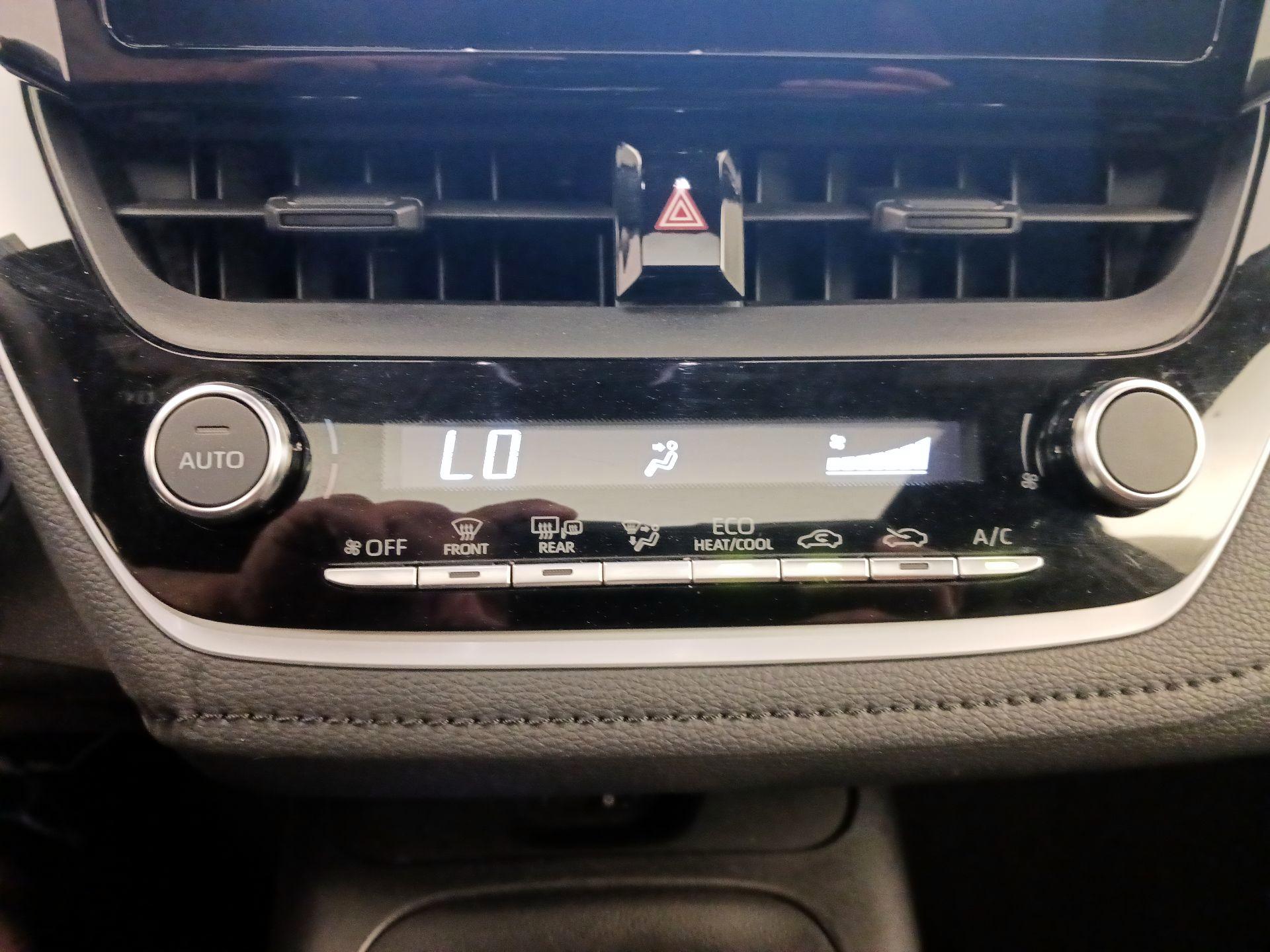 Thumbnail: 2024 Toyota Corolla - 16