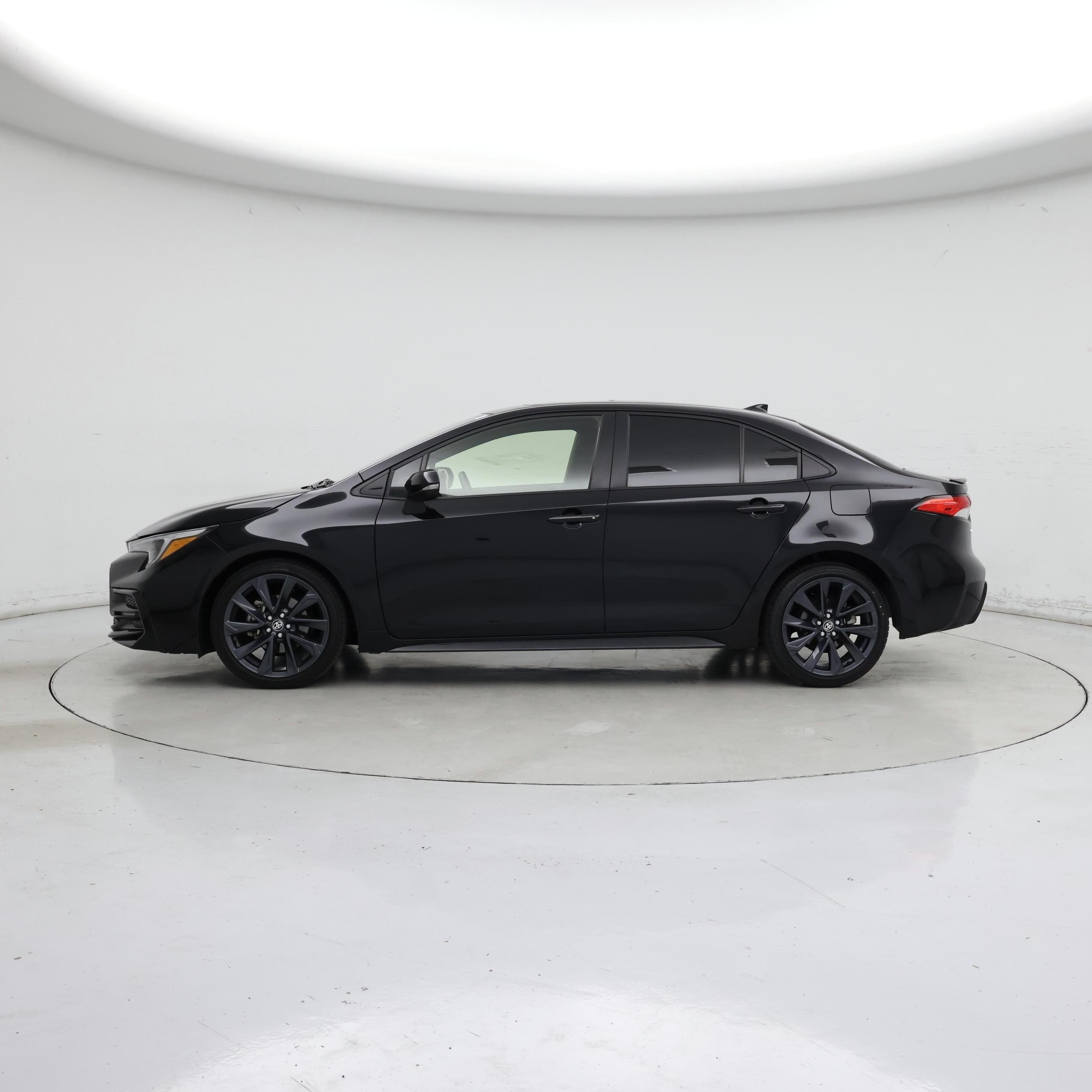 Thumbnail: 2024 Toyota Corolla - 3