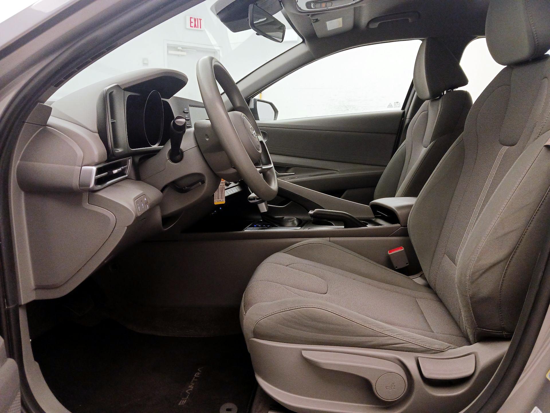Thumbnail: 2023 Hyundai Elantra - 11