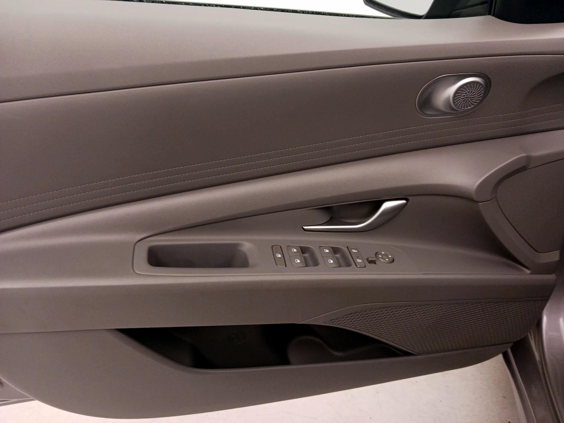 Thumbnail: 2023 Hyundai Elantra - 12