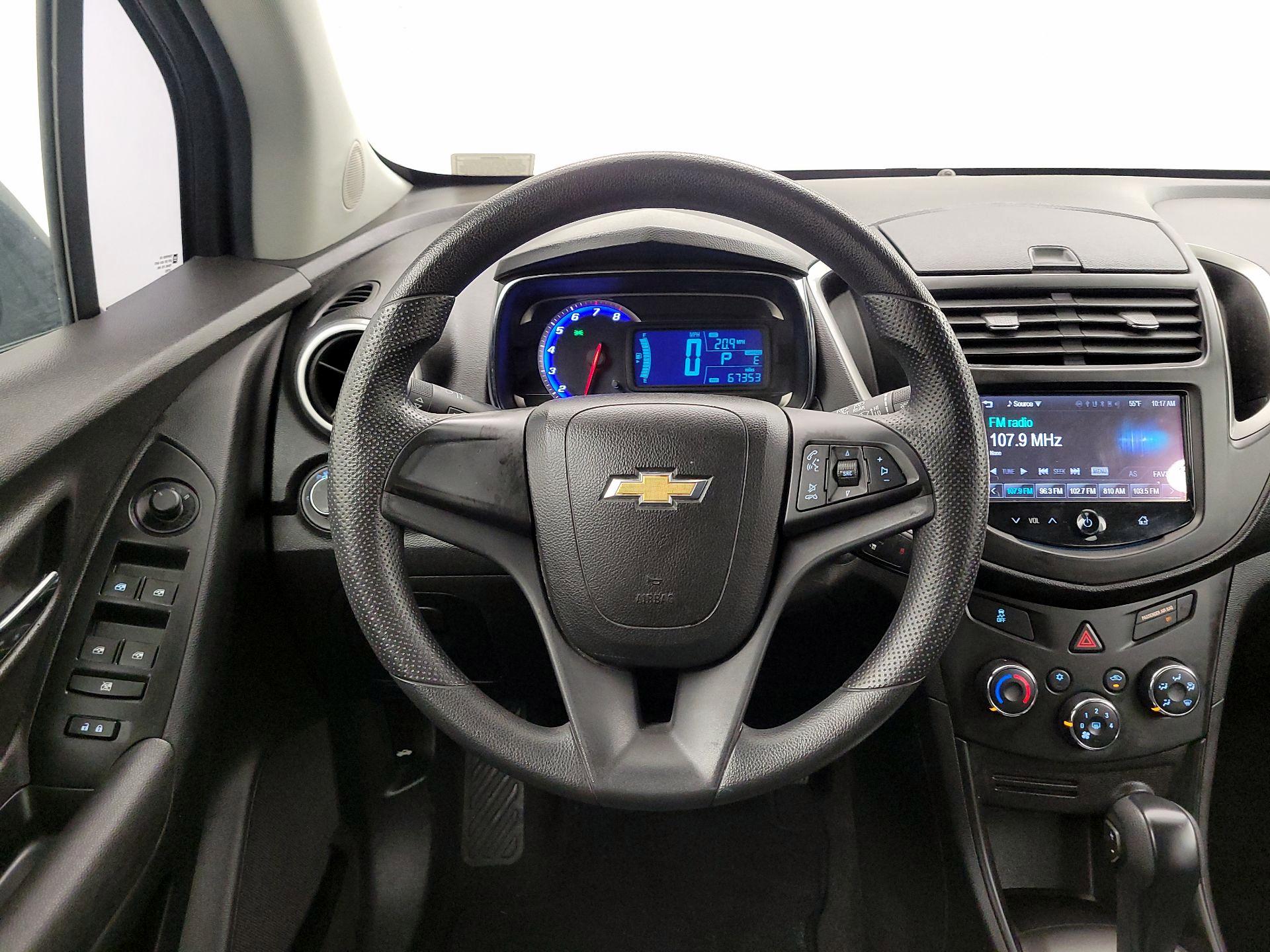 Thumbnail: 2016 Chevrolet Trax - 10