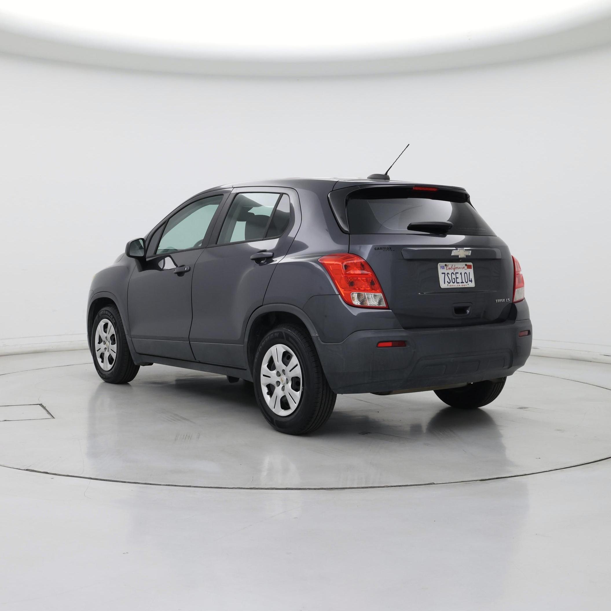 Thumbnail: 2016 Chevrolet Trax - 2