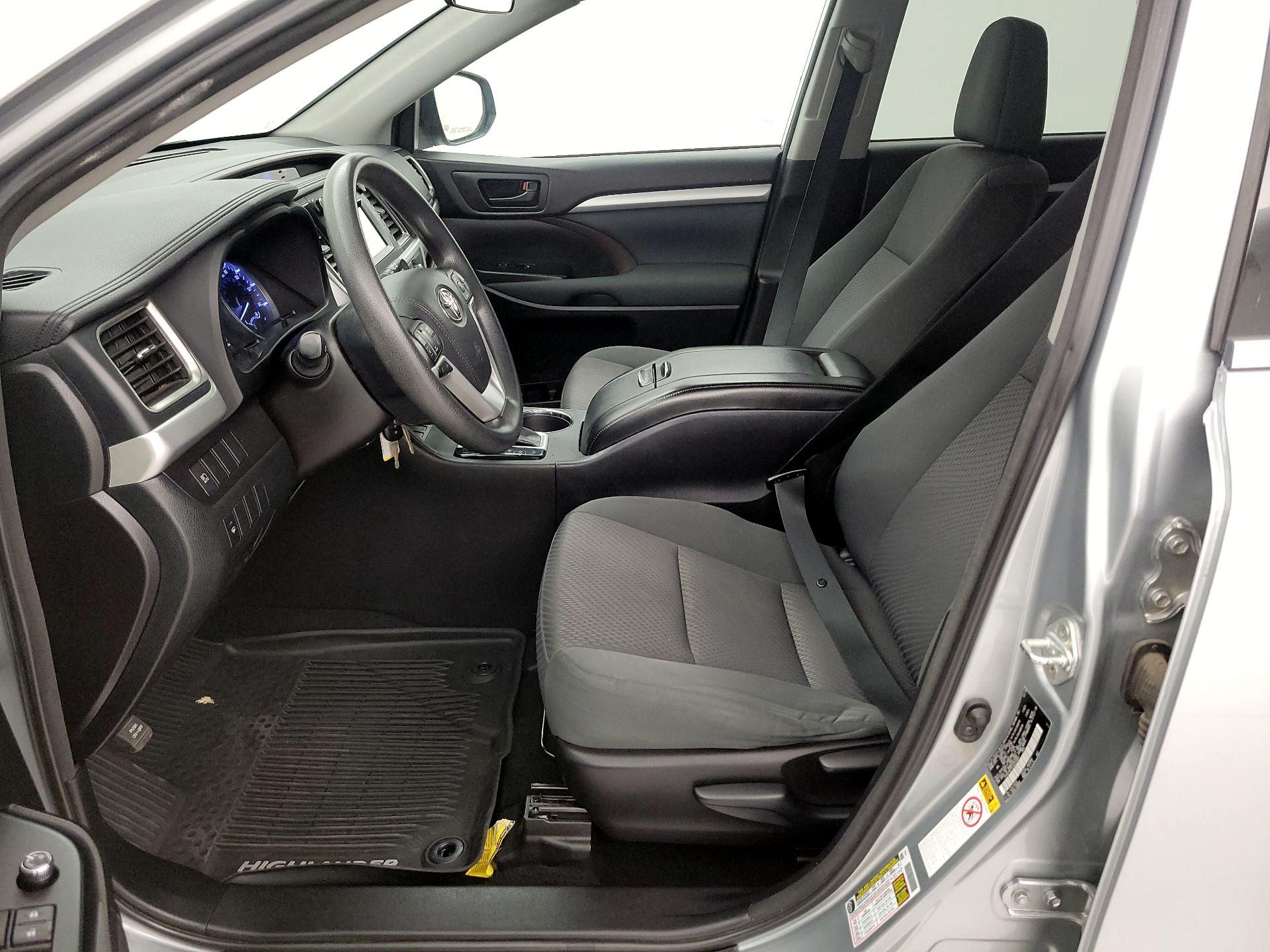 Thumbnail: 2018 Toyota Highlander - 11